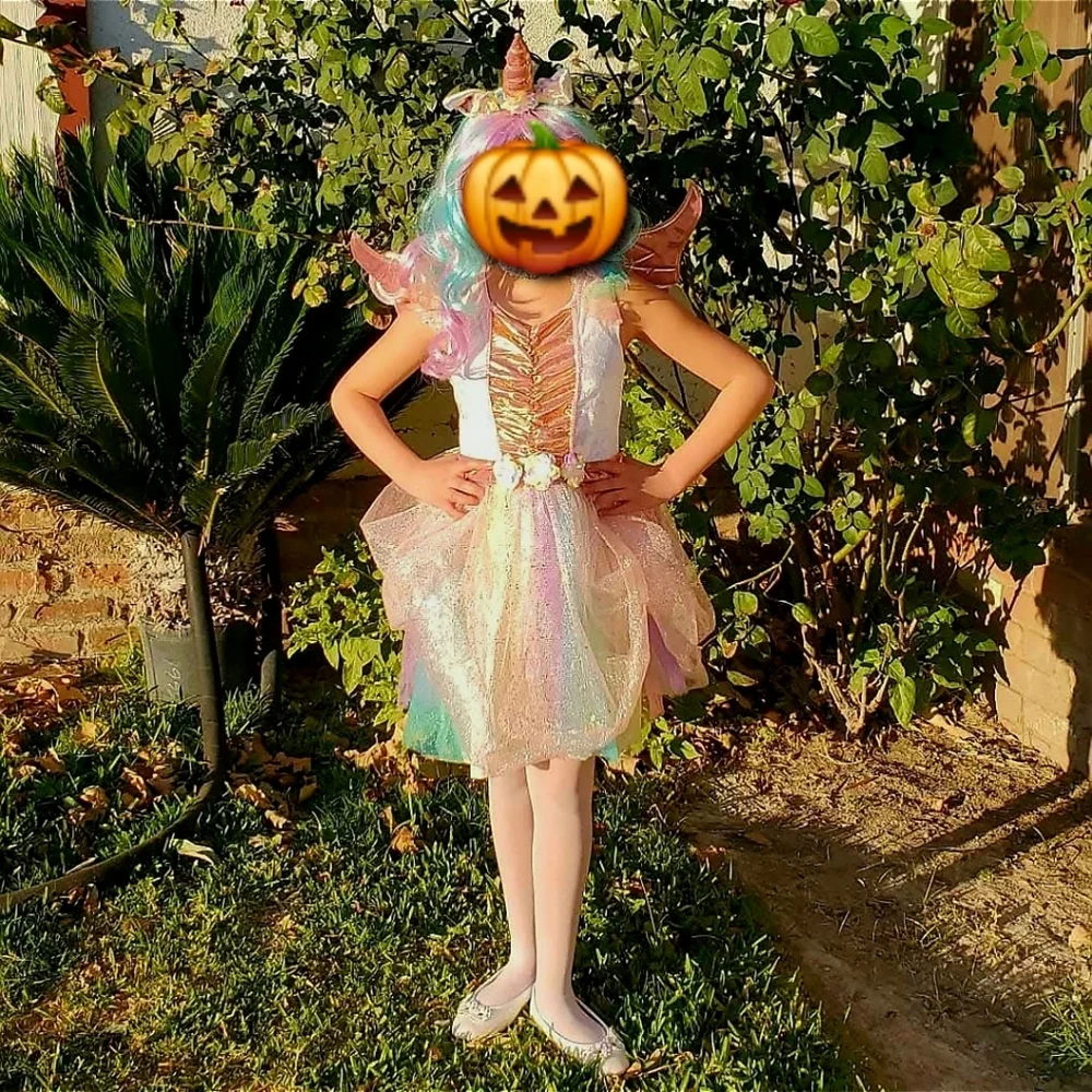 Spirit Halloween Shimmering Unicorn costume for a child Medium 8/10